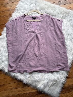 Banana Republic 2x Lilac V-Neck Tunic